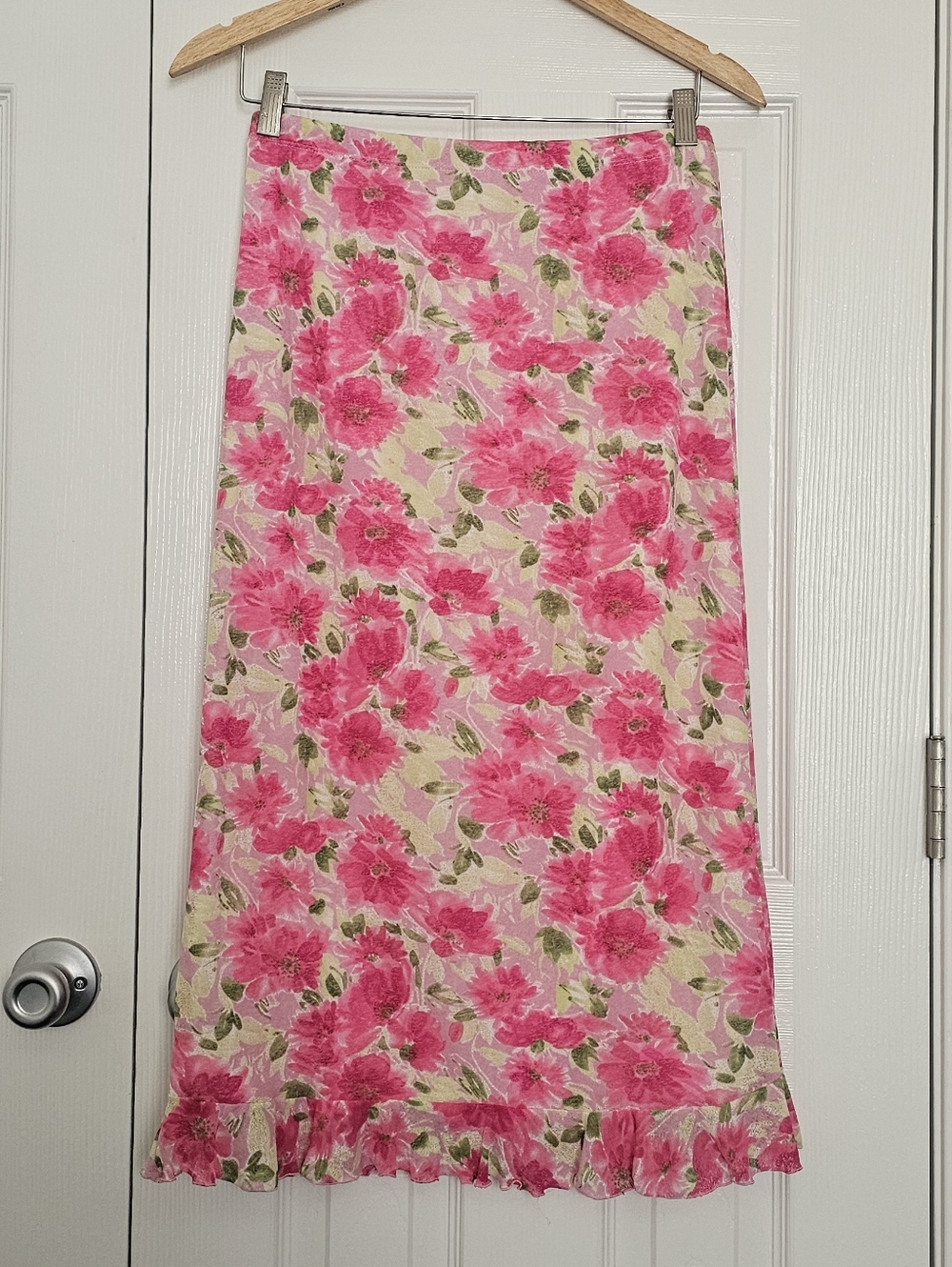 Pink Floral Ruffled Hem Midi Skirt